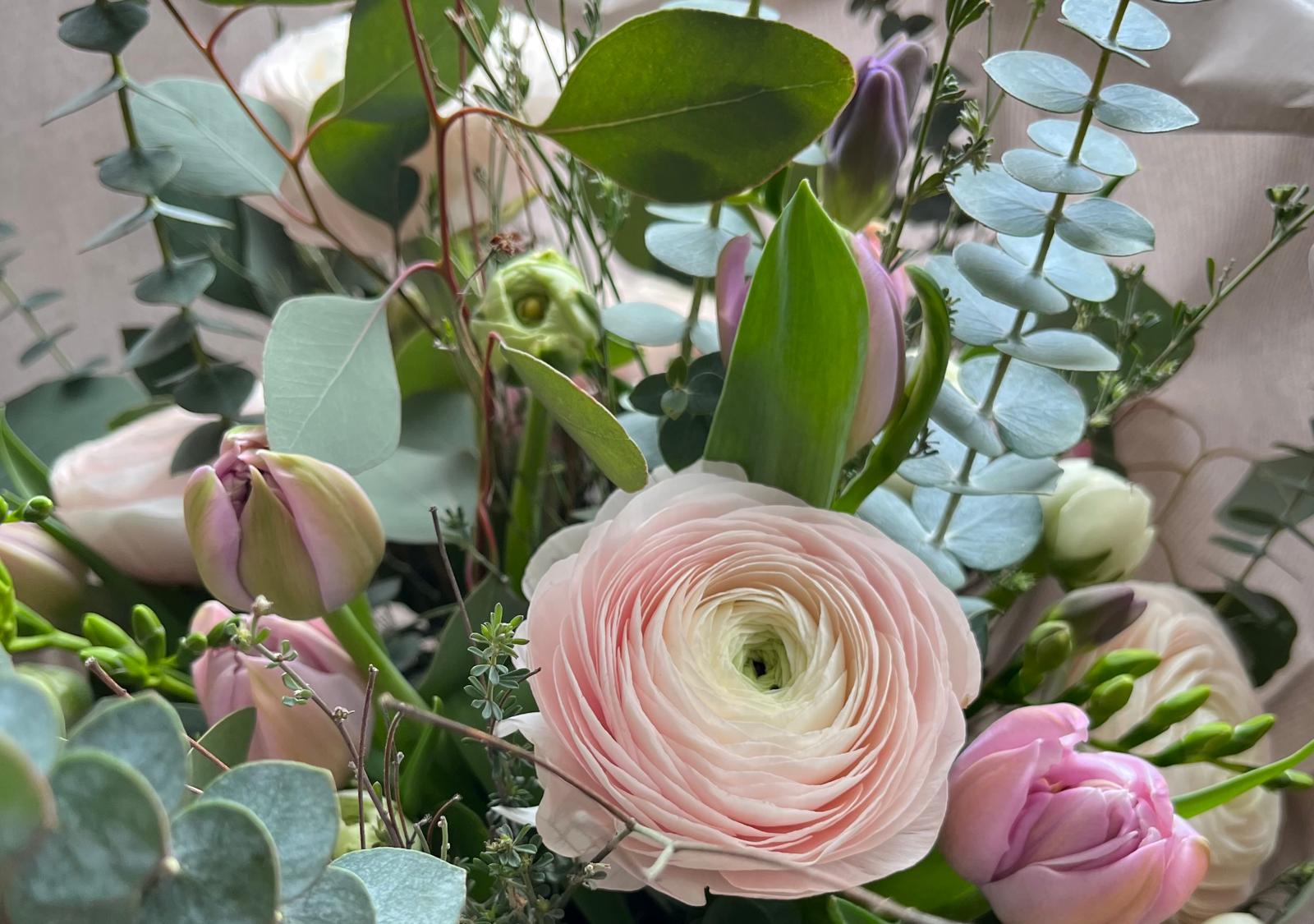 Blütenloop mit Reagenzgläser